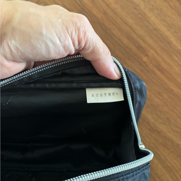 Kestrel | Dual pocket travel makeup bag in black - Picture 4 of 6